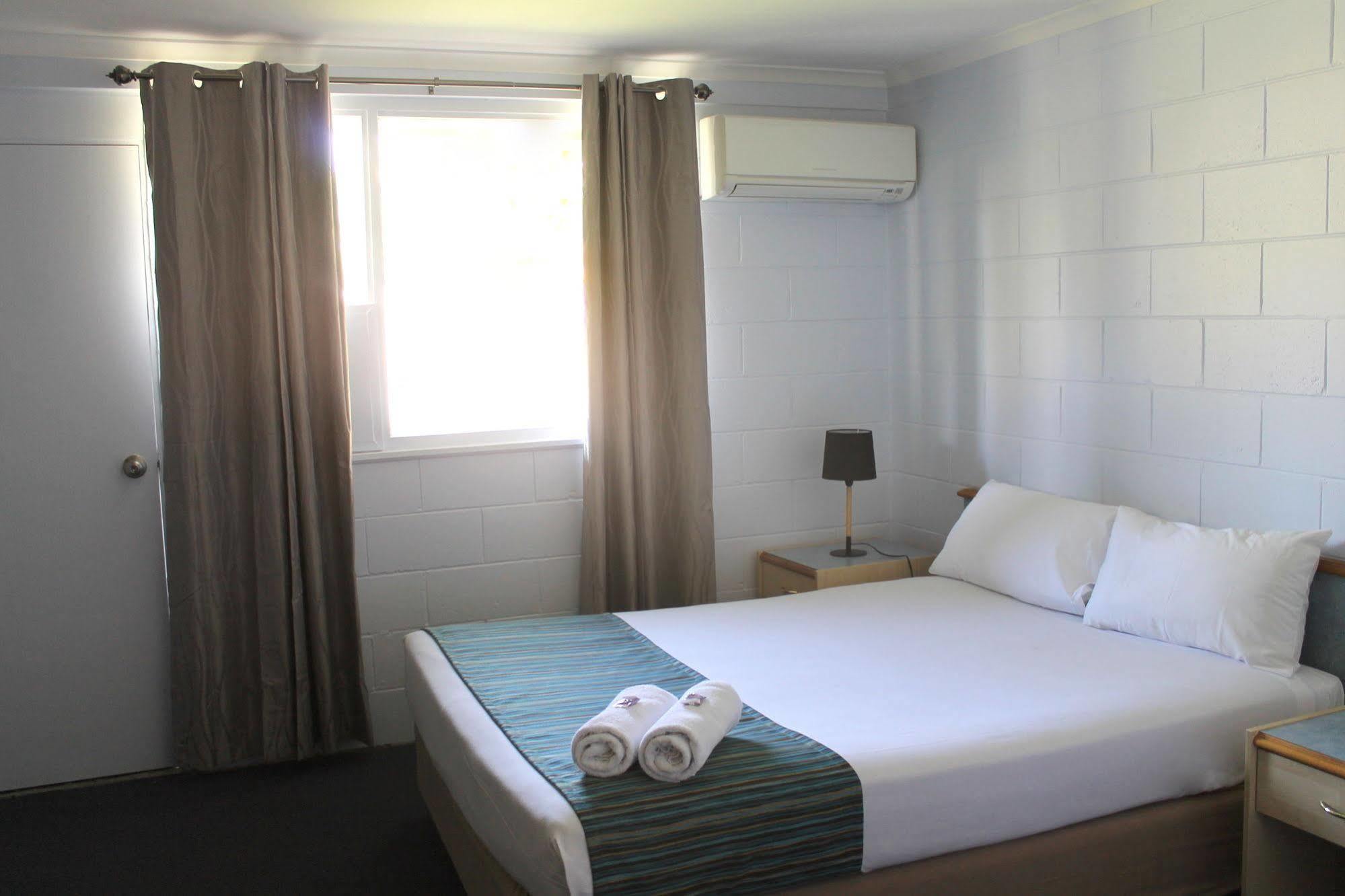Rocky Glen Hotel Motel Gladstone Exterior foto